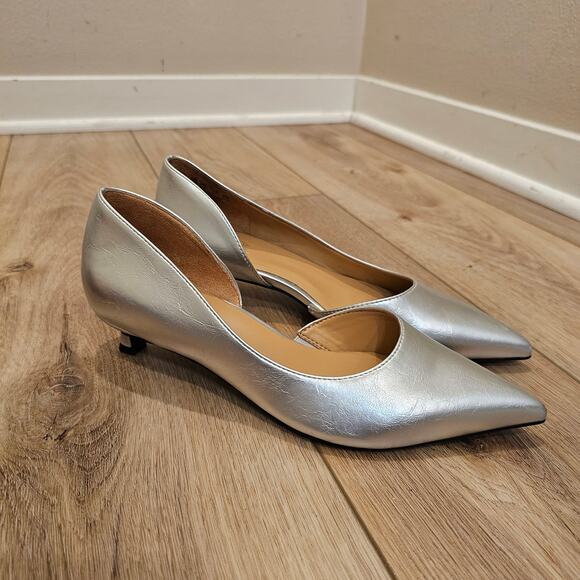 Naturalizer Gallent Silver Pointy Low Heel Pumps Size 7 - Picture 1 of 9
